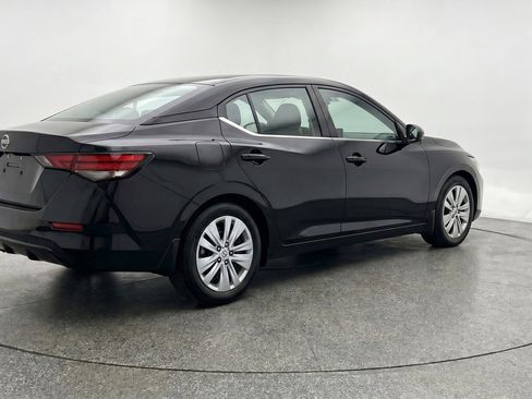 Used 2025 Nissan Sentra S FWD image 9