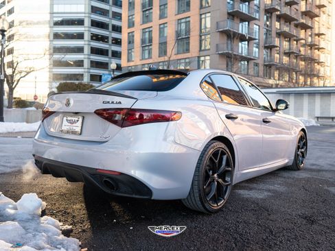 Used 2020 Alfa Romeo Giulia w/ Quick Order Package 22K Sport image 7