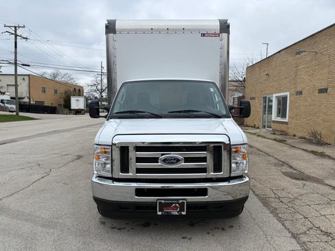 Used 2022 Ford E-350 and Econoline 350 Super Duty w/ Power Windows & Locks Group image 2