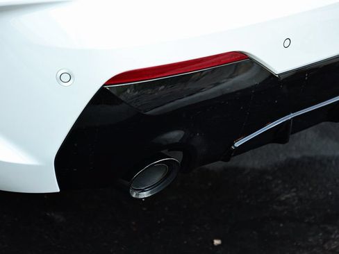Used 2025 BMW 430i Coupe w/ M Sport Package RWD image 10