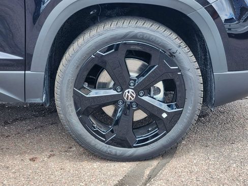 New 2026 Volkswagen Taos SEL AWD/4WD image 29