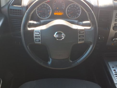 Used 2012 Nissan Titan SV w/ SV Premium Utility Pkg AWD/4WD image 6