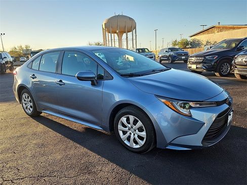 Used 2024 Toyota Corolla LE image 10