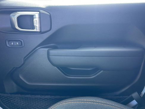 New 2026 Jeep Gladiator Sport image 21