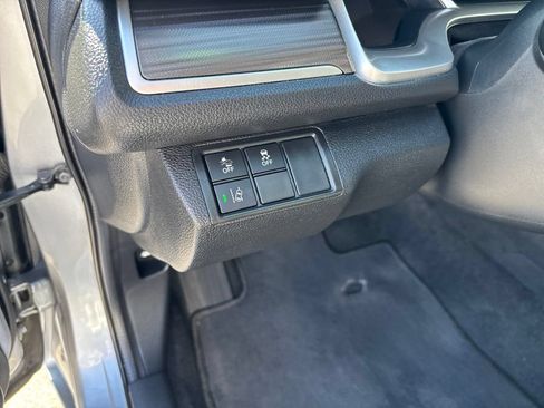 Used 2020 Honda Civic Touring image 6