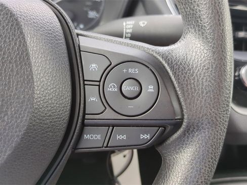 Used 2023 Toyota Corolla LE image 17