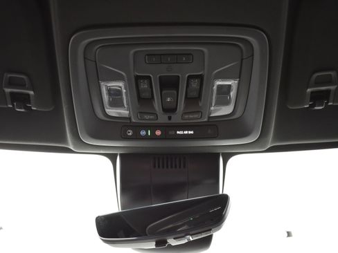 Used 2025 Chevrolet Silverado 1500 High Country image 28