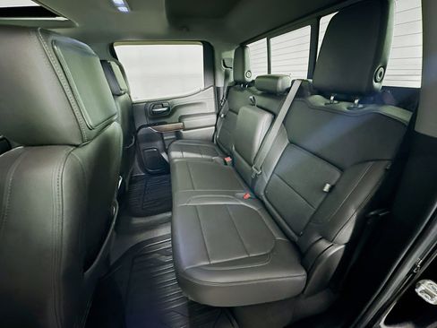 Used 2019 GMC Sierra 1500 SLT w/ SLT Premium Plus Package AWD/4WD image 27