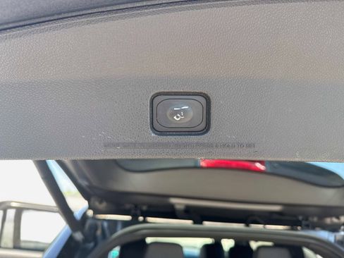 Used 2015 Ford Explorer XLT w/ Equipment Group 202A image 13