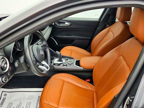 Used 2022 Alfa Romeo Giulia Ti image 21