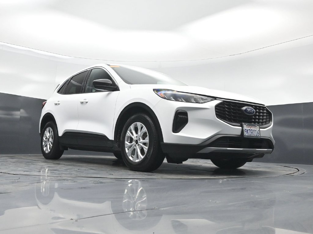 Certified 2023 Ford Escape Active FWD image 33