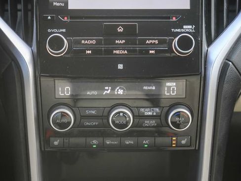 Used 2022 Subaru Ascent Limited w/ Technology Package image 14