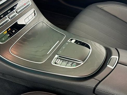 Used 2022 Mercedes-Benz E 350 Sedan image 21