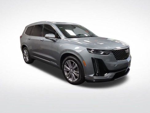 Certified 2023 Cadillac XT6 Premium Luxury FWD image 8