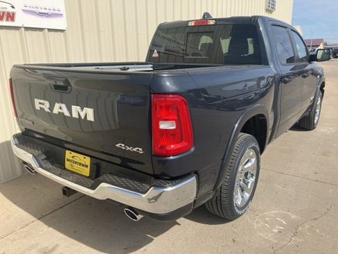 New 2026 RAM 1500 4x4 Crew Cab image 4