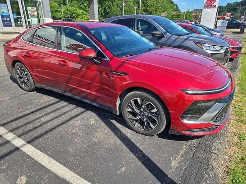 Used 2024 Hyundai Sonata SEL FWD image 2