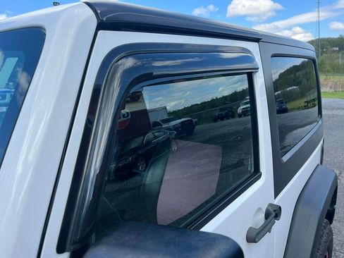 Used 2012 Jeep Wrangler Sport AWD/4WD image 23