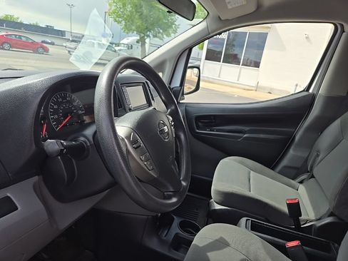 Used 2021 Nissan NV200 S w/ Back Door Glass Package FWD image 11