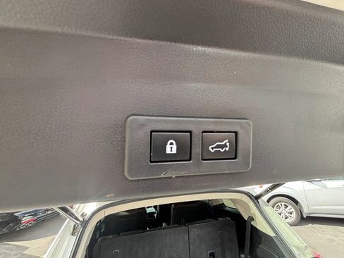 Used 2022 Subaru Ascent Touring w/ Popular Package #2A image 24