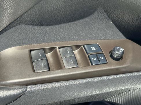 Used 2022 Toyota Camry SE FWD image 17