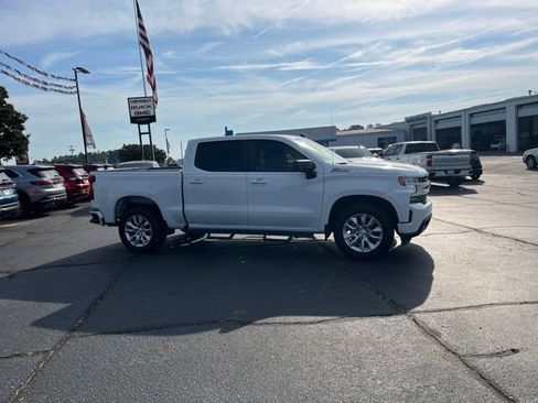 Used 2021 Chevrolet Silverado 1500 RST w/ Z71 Off-Road Package AWD/4WD image 2