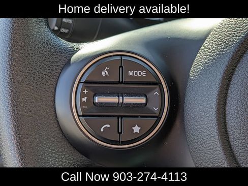 Used 2025 Kia Soul LX w/ LX Technology Package FWD image 22