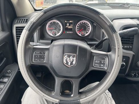 Used 2018 RAM 2500 Tradesman w/ Chrome Appearance Group image 15