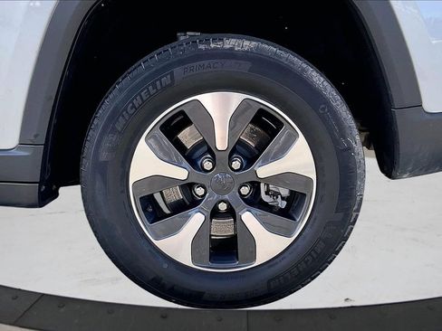 Certified 2022 Jeep Grand Cherokee Limited 4xe image 37