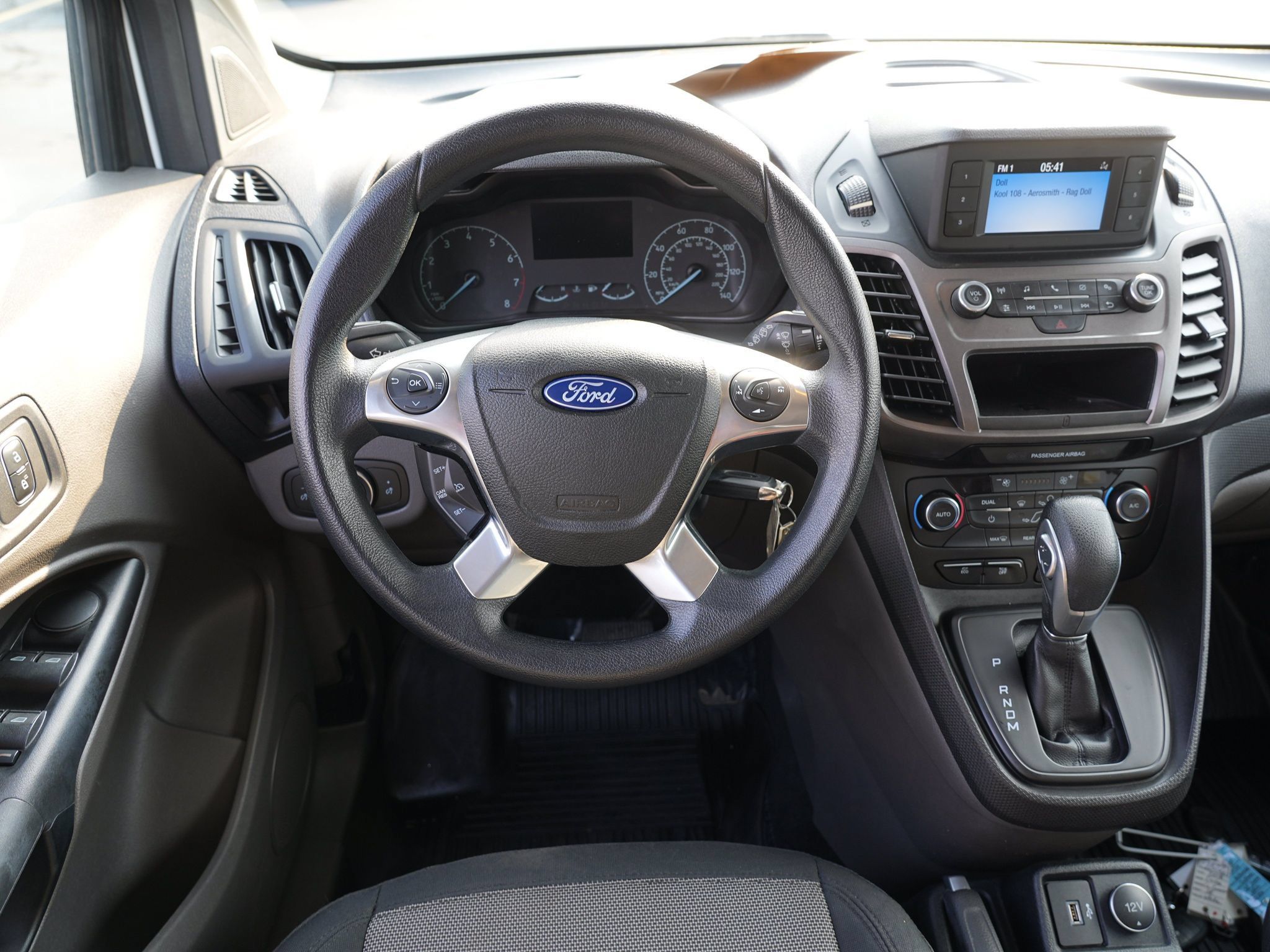 Used 2019 Ford Transit Connect XL FWD image 21