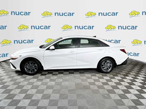 Certified 2024 Hyundai Elantra SEL FWD image 4