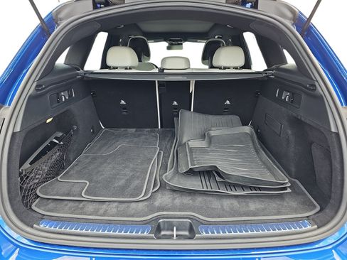Used 2023 Mercedes-Benz GLC 300 image 27
