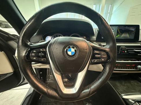 Used 2018 BMW 530i w/ Luxury Seating Package image 26