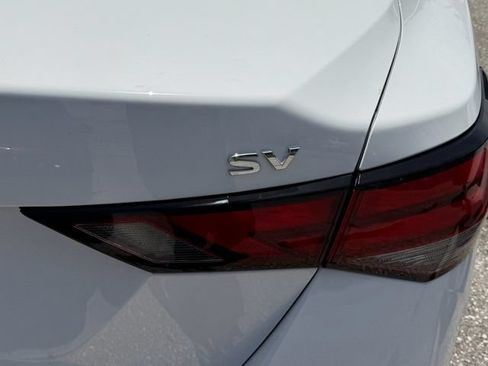 Used 2023 Nissan Sentra SV FWD image 9