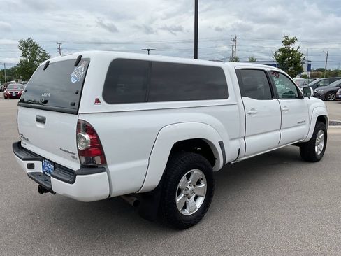 Used 2011 Toyota Tacoma PreRunner w/ TRD Sport Pkg RWD image 7