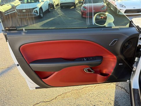 Used 2023 Dodge Challenger SRT Hellcat image 10