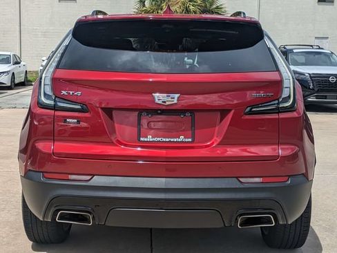 Used 2022 Cadillac XT4 Sport w/ Comfort Package FWD image 6