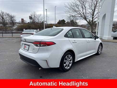 Certified 2025 Toyota Corolla LE image 8