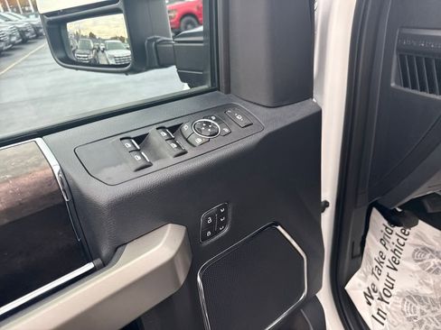 Used 2022 Ford F350 Lariat w/ Black Appearance Package image 34