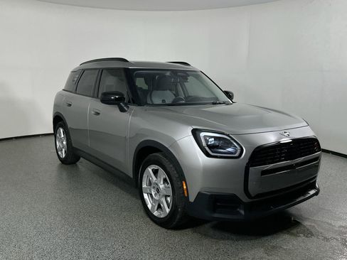 Used 2025 MINI Cooper Countryman S image 3