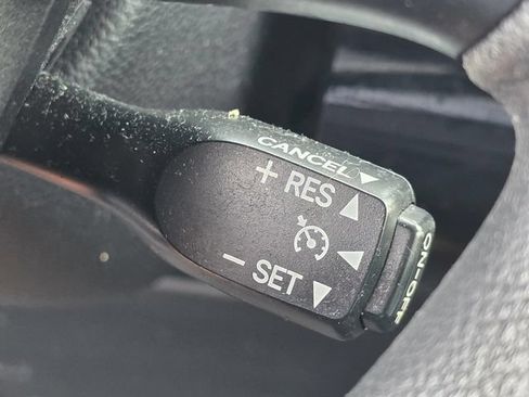 Used 2016 Toyota Prius Two FWD image 24