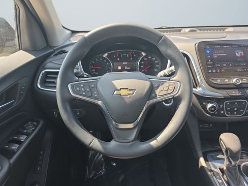 Used 2023 Chevrolet Equinox Premier AWD/4WD image 13