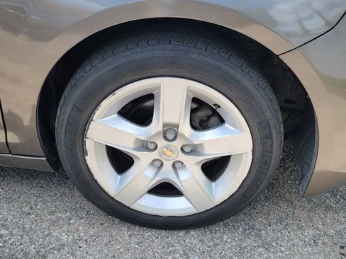 Used 2012 Chevrolet Malibu LS FWD image 12
