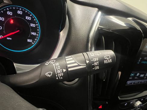 Used 2018 Chevrolet Traverse Premier image 39