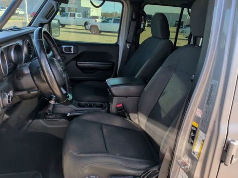 Used 2020 Jeep Wrangler Unlimited Sport S image 12
