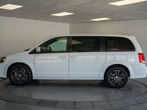 Used 2018 Dodge Grand Caravan GT FWD image 4