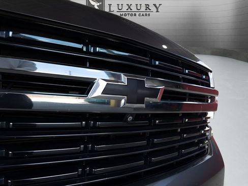 Used 2021 Chevrolet Tahoe RST w/ Luxury Package AWD/4WD image 15
