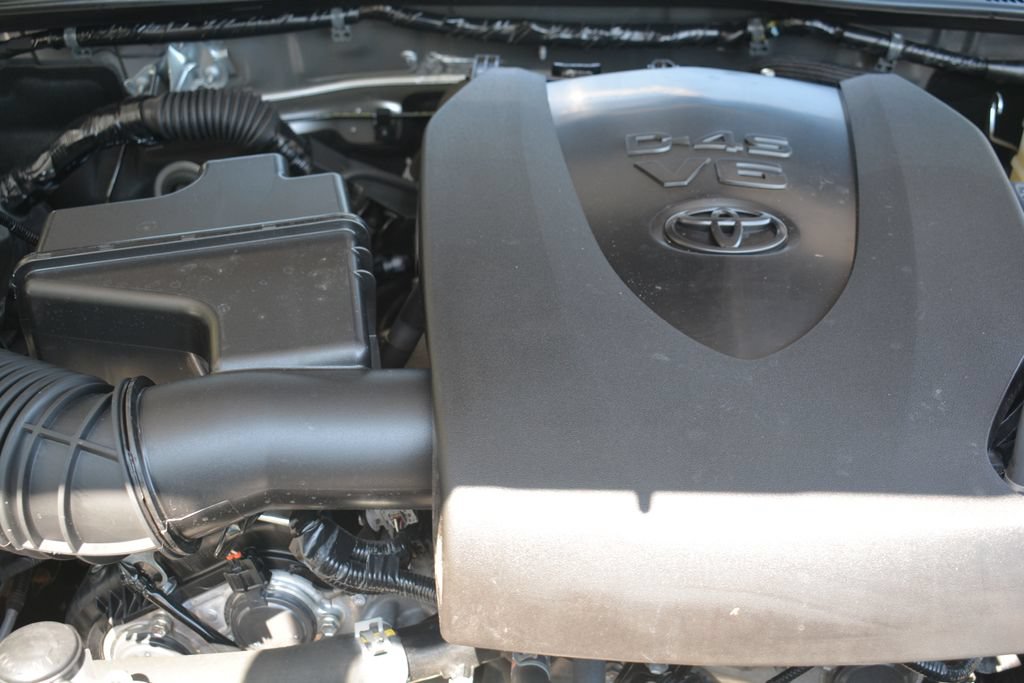 Used 2020 Toyota Tacoma TRD Off-Road AWD/4WD image 23