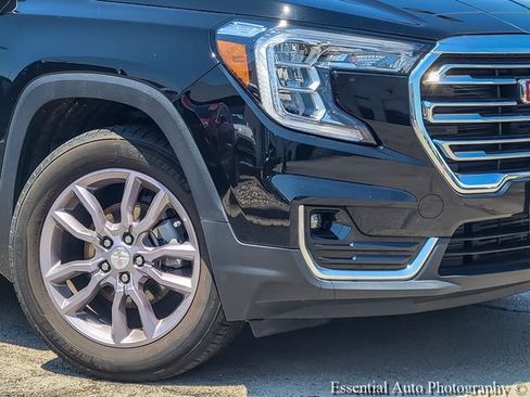 Certified 2023 GMC Terrain SLT w/ LPO, Floor Liner Package FWD image 4