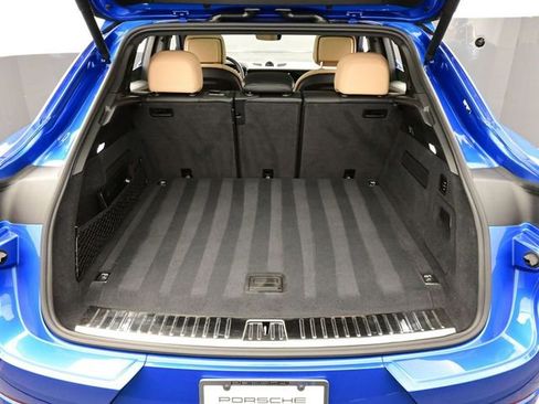 Certified 2025 Porsche Cayenne S AWD/4WD image 16