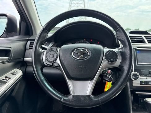 Used 2012 Toyota Camry SE FWD image 20